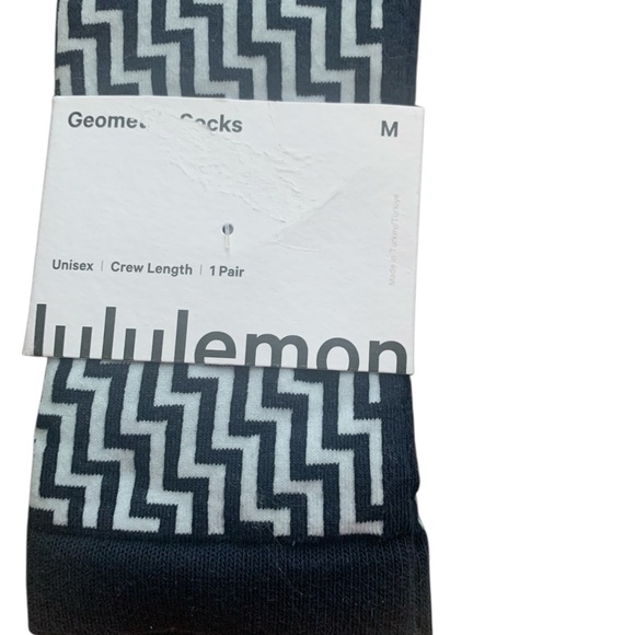 Lululemon geometric crew socks size M - Picture 1 of 2